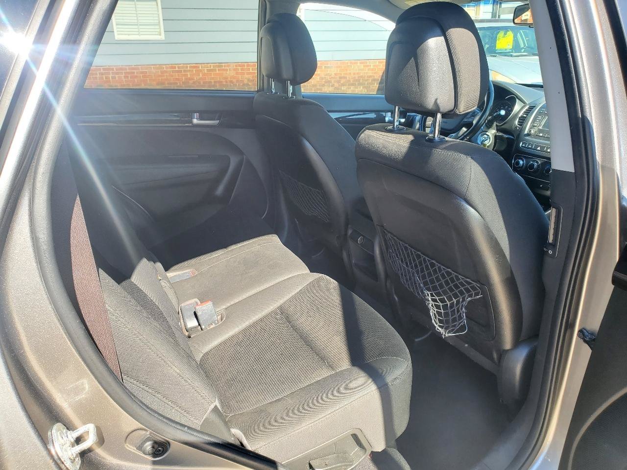 Used 2014 Kia Sorento LX FWD image 7