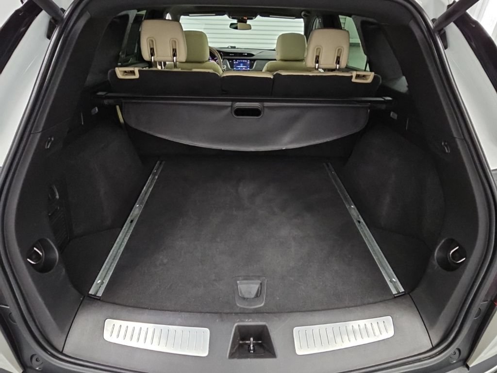 Used 2019 Cadillac XT5 Premium Luxury FWD image 34