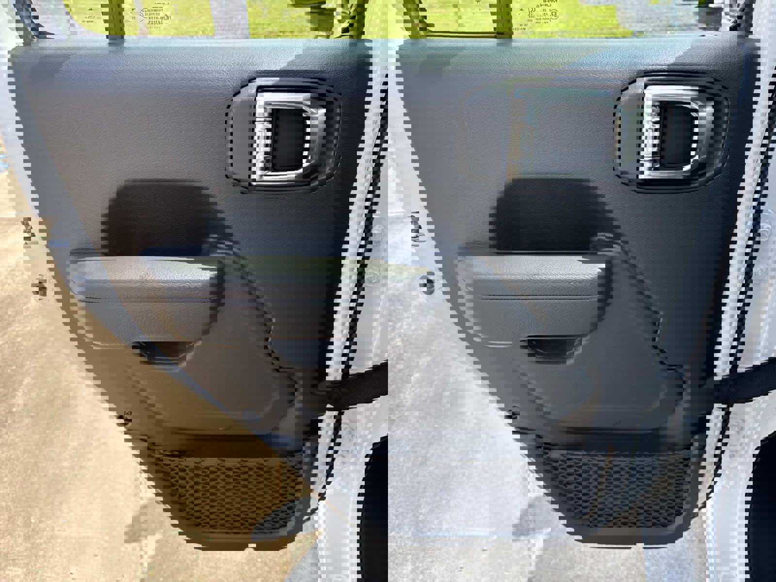 New 2025 Jeep Gladiator Sport image 28