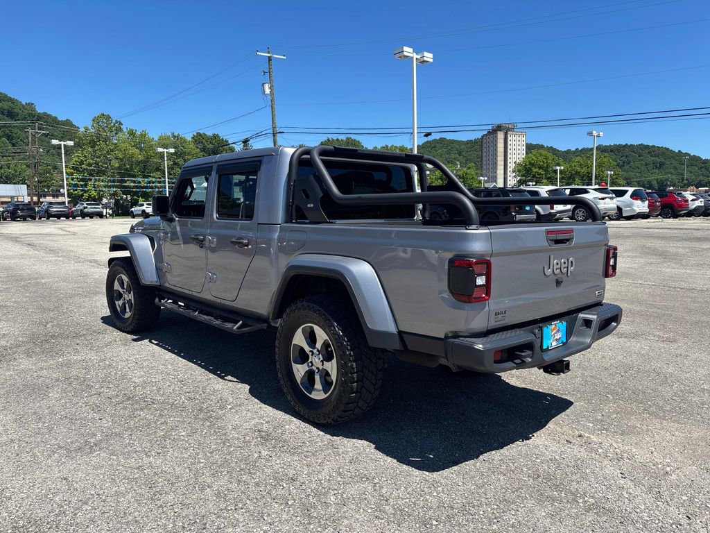 Used 2020 Jeep Gladiator Overland AWD/4WD image 3