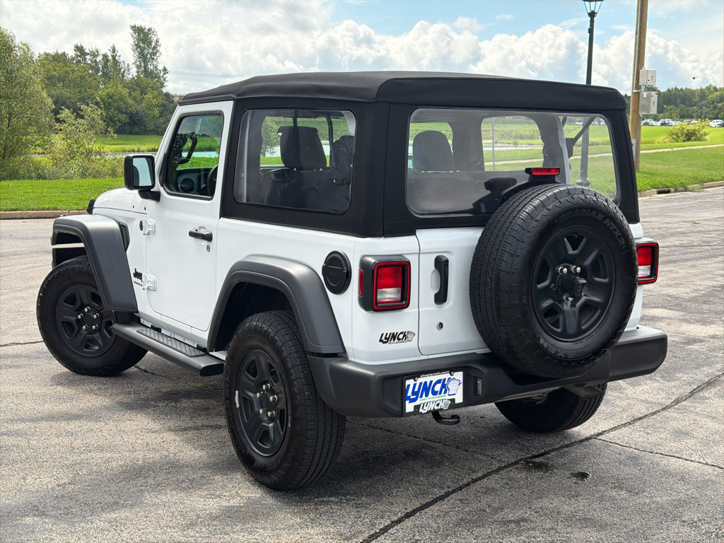 Used 2024 Jeep Wrangler Sport AWD/4WD image 2