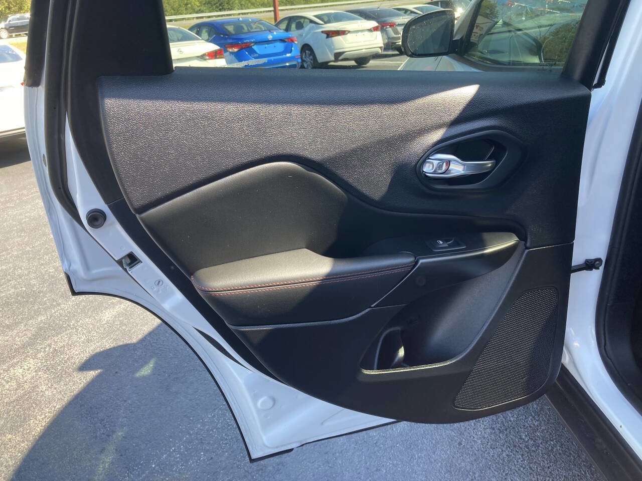 Used 2022 Jeep Cherokee Trailhawk w/ Sun, Sound & Nav Group image 12