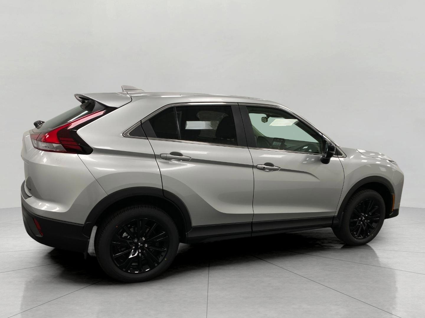 New 2026 Mitsubishi Eclipse Cross LE image 2