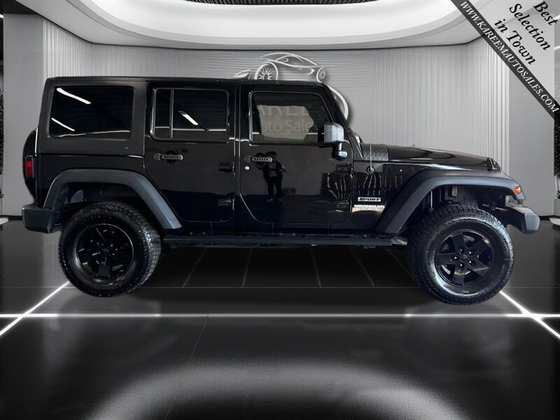 Used 2012 Jeep Wrangler Unlimited Sport w/ PWR Convenience Group AWD/4WD image 4