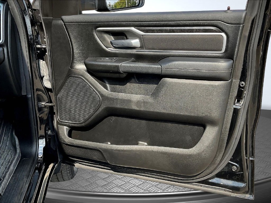 Used 2023 RAM 1500 Big Horn AWD/4WD image 30