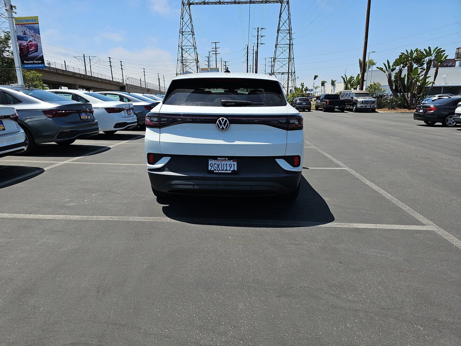 Used 2023 Volkswagen ID.4 Pro RWD image 6