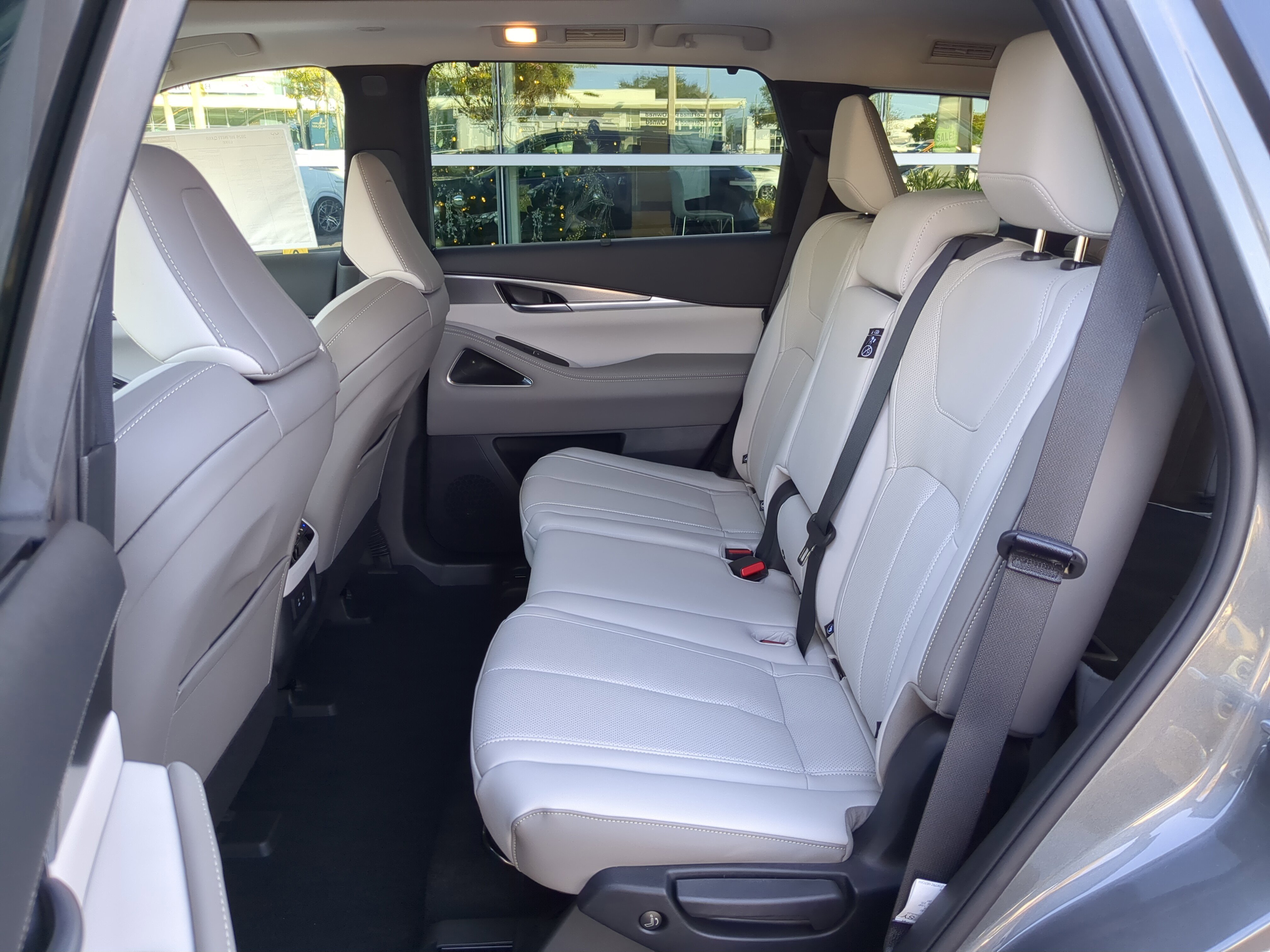 New 2026 INFINITI QX60 Luxe w/ Cargo Package image 16