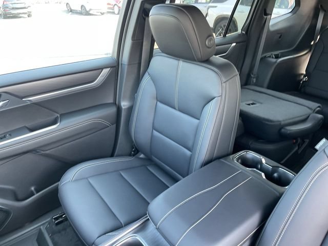 New 2026 GMC Acadia Elevation w/ Elevation Premium Package FWD image 26