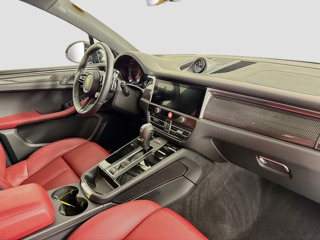 Certified 2026 Porsche Macan S AWD/4WD image 35