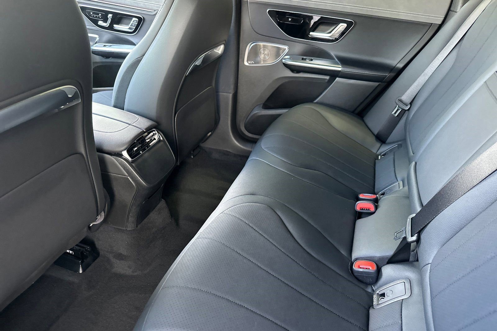 New 2025 Mercedes-Benz EQE 350+ SUV image 15