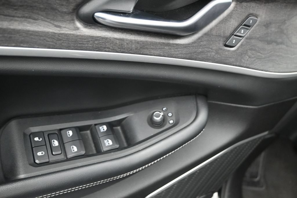 Used 2022 Jeep Grand Cherokee L Limited w/ Black Appearance Package RWD image 15