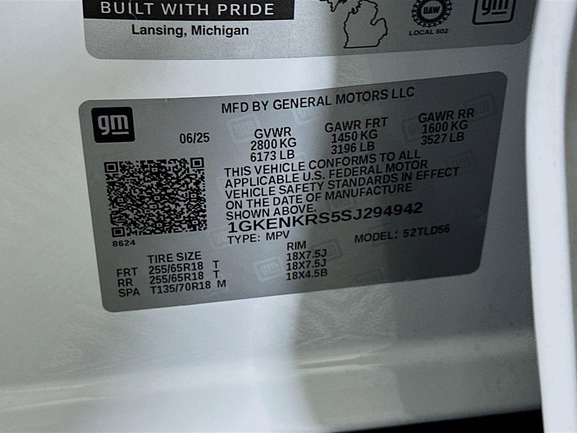 Used 2025 GMC Acadia Elevation image 12