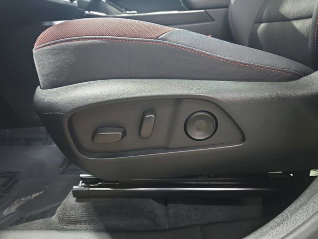 Used 2025 Chevrolet Equinox RS w/ Safety and Technology Package AWD/4WD image 32