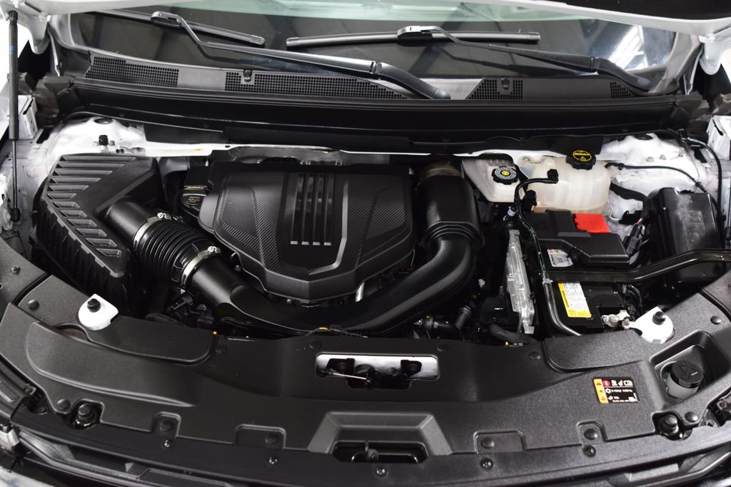 Used 2024 Chevrolet Traverse LS w/ LPO, Floor Liner Package AWD/4WD image 28