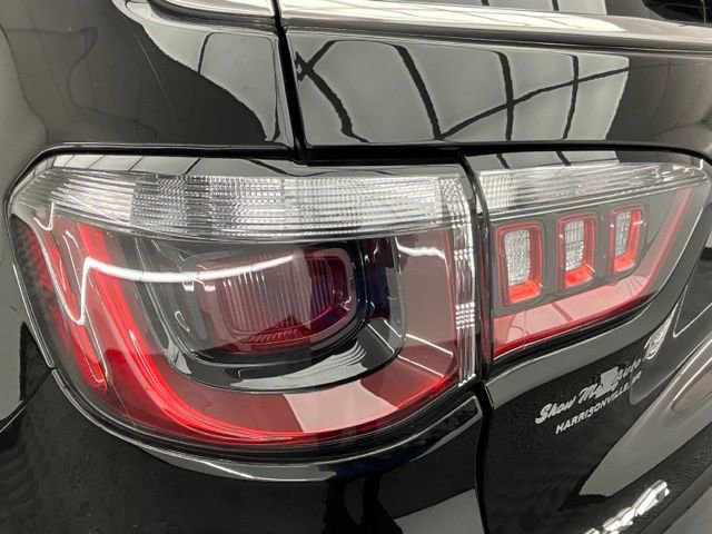 Used 2025 Jeep Compass Latitude image 23