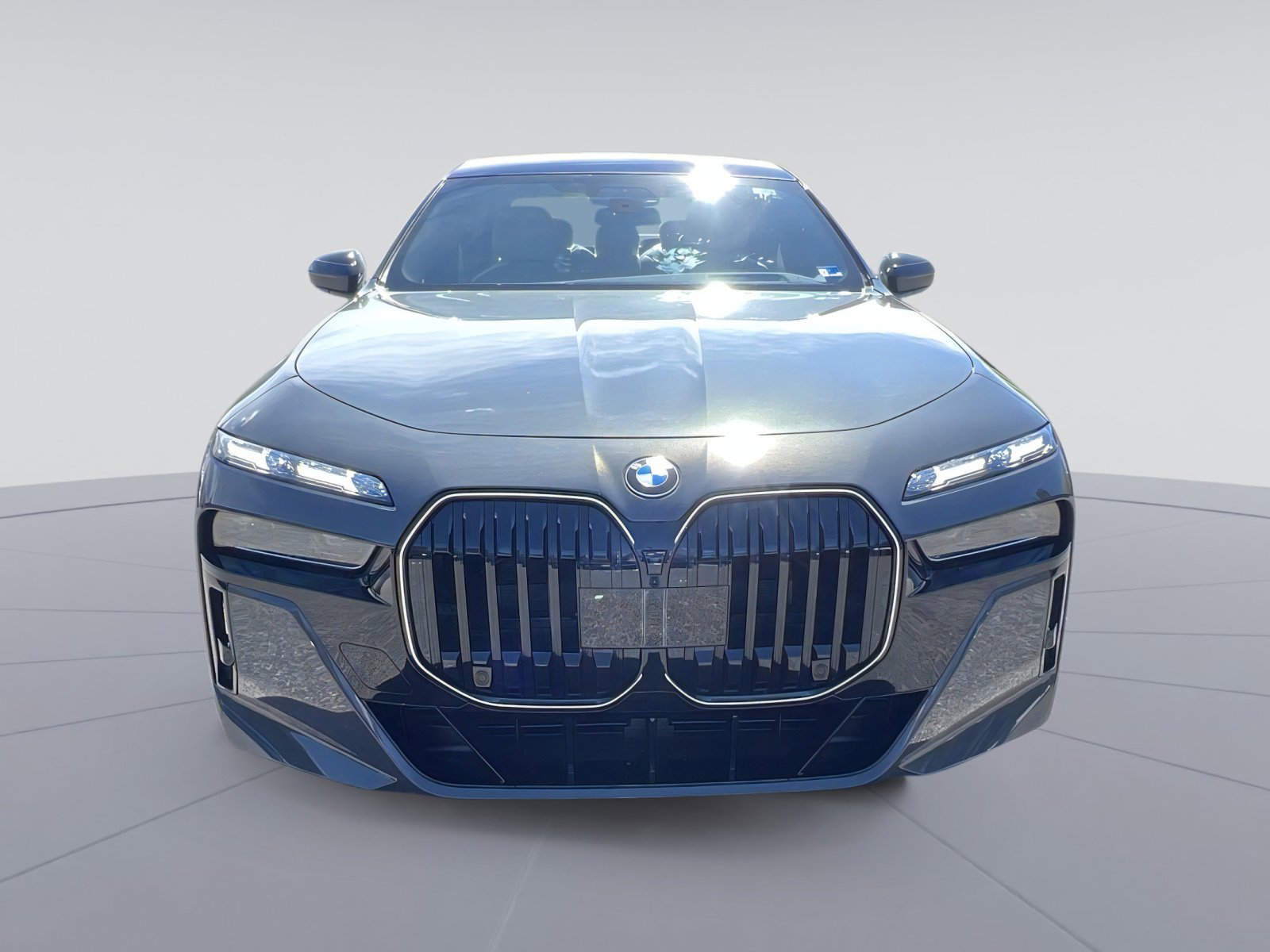 New 2026 BMW 760i xDrive w/ Executive Package AWD/4WD image 8