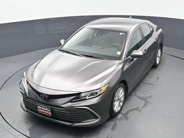 Certified 2023 Toyota Camry LE image 39