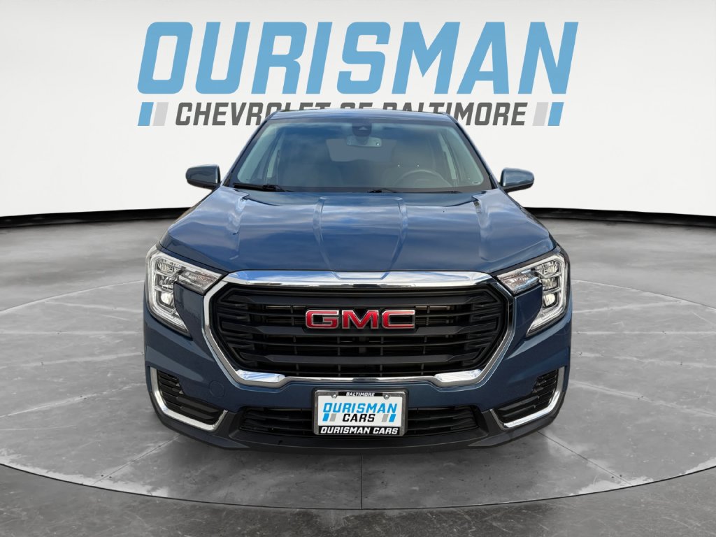 Used 2024 GMC Terrain SLE AWD/4WD image 8