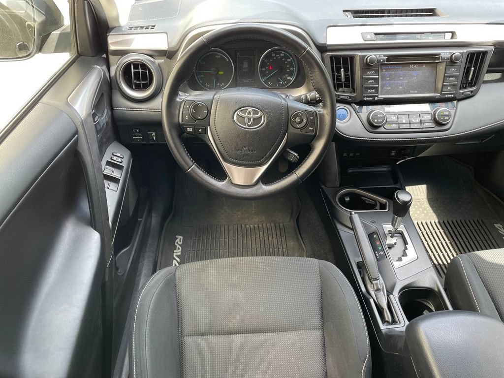 Used 2016 Toyota RAV4 XLE AWD/4WD image 12