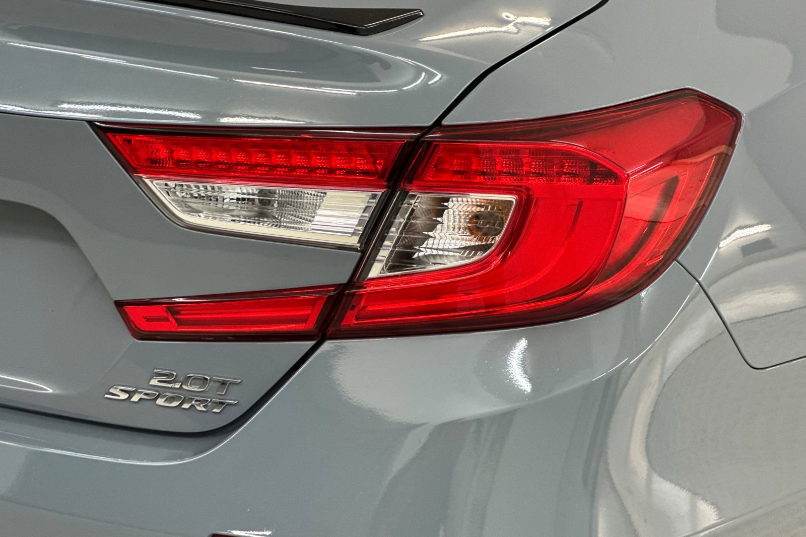 Used 2021 Honda Accord Sport image 12