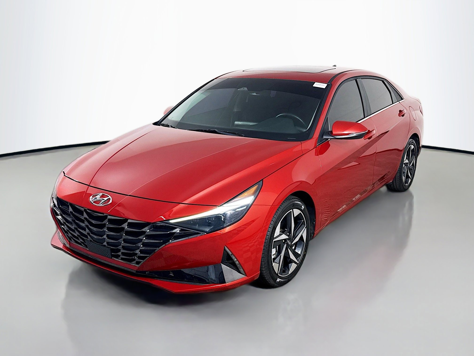 Used 2021 Hyundai Elantra Limited image 4