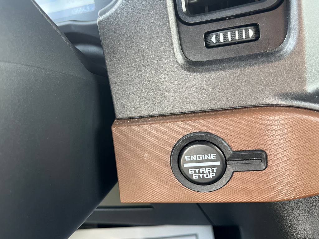 Used 2024 Ford Bronco Outer Banks AWD/4WD image 18