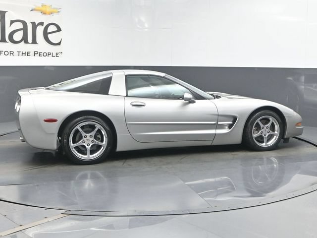 Used 2004 Chevrolet Corvette Coupe RWD image 29