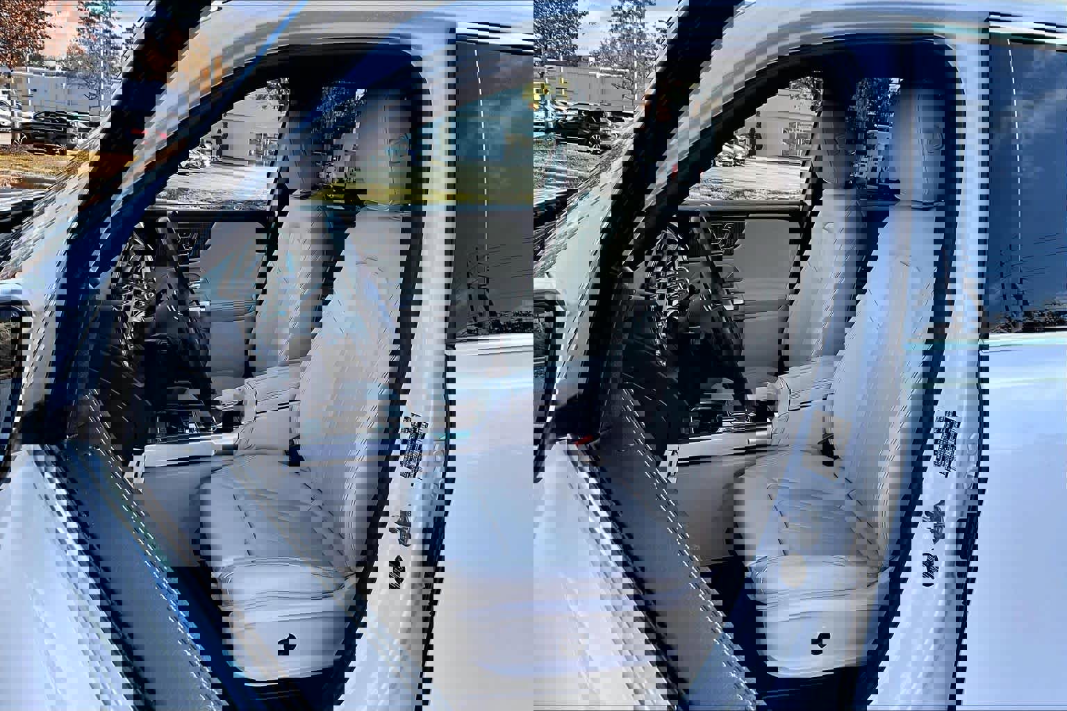 Used 2020 Mercedes-Benz GLB 250 GLB 250 w/ Premium Package image 8