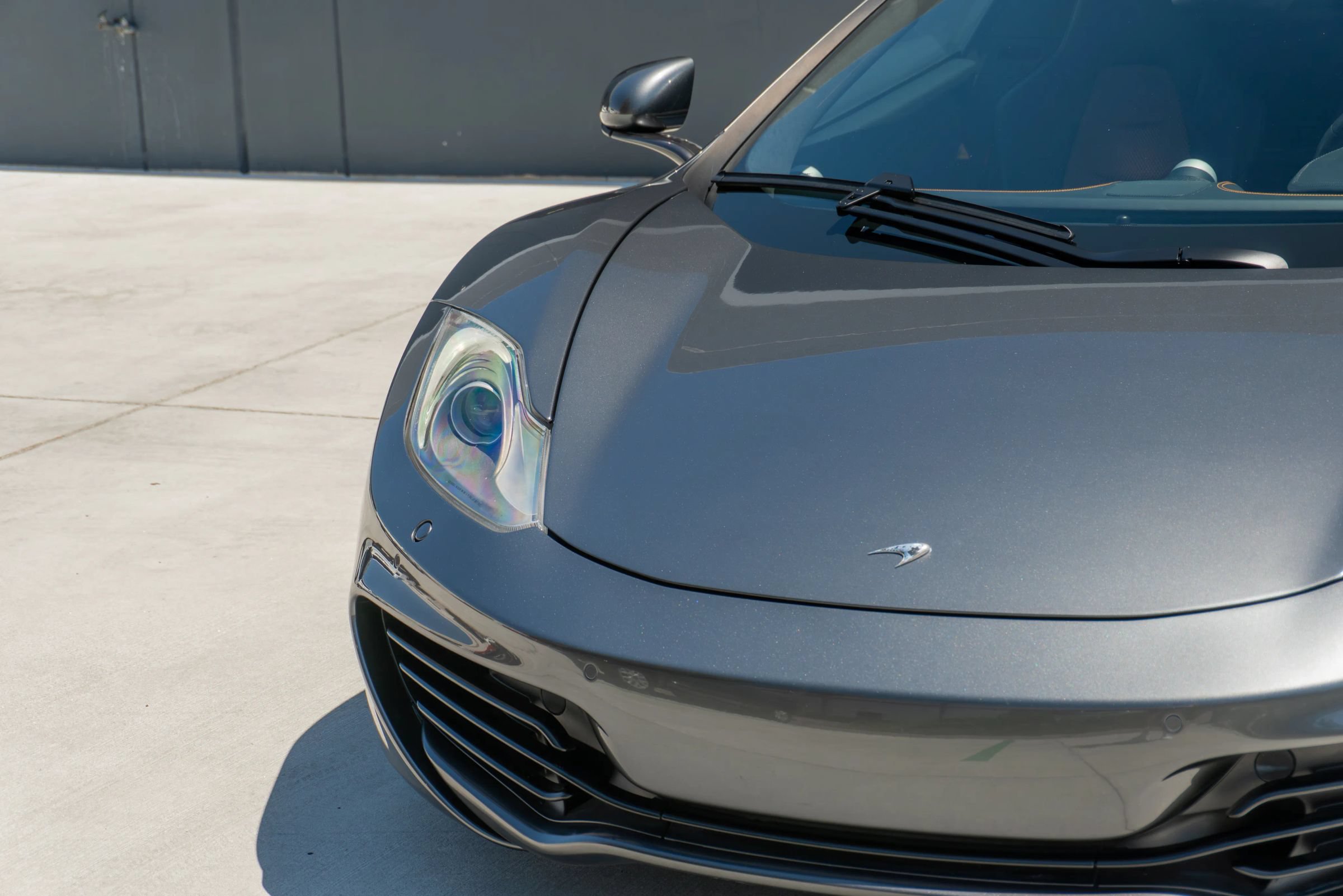 Used 2014 McLaren MP4-12C Spider RWD image 32