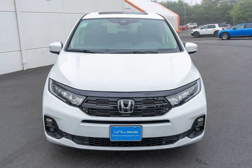 New 2026 Honda Odyssey Touring image 3