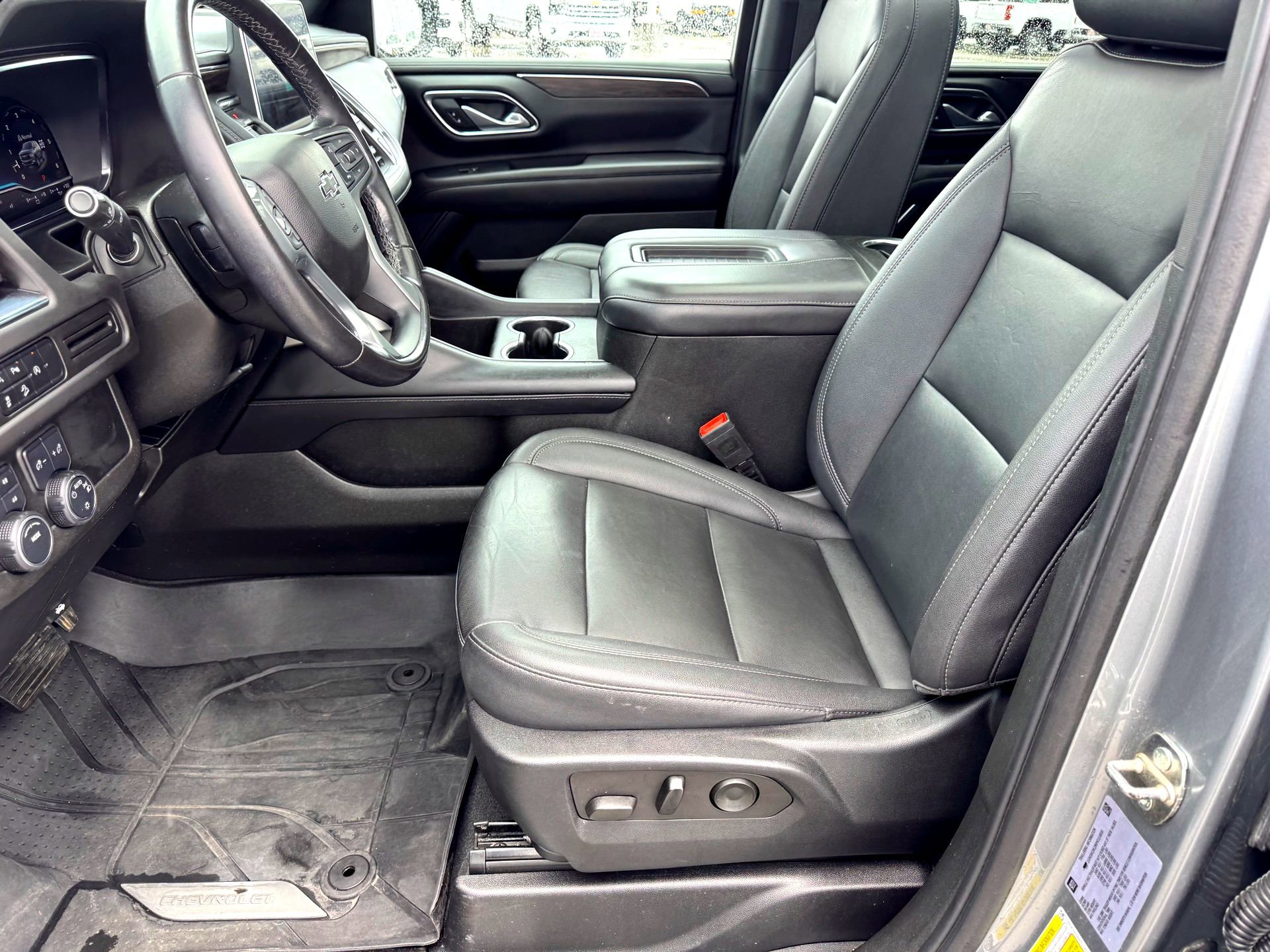 Used 2023 Chevrolet Suburban Z71 AWD/4WD image 12