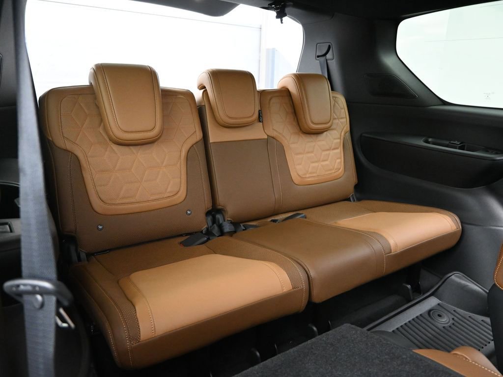 New 2026 Nissan Armada Platinum Reserve w/ Convenience Package image 13