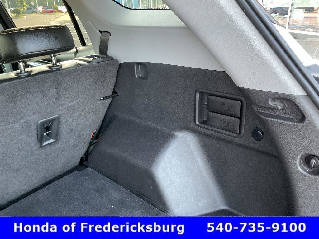 Used 2020 GMC Terrain SLT w/ Preferred Package AWD/4WD image 20