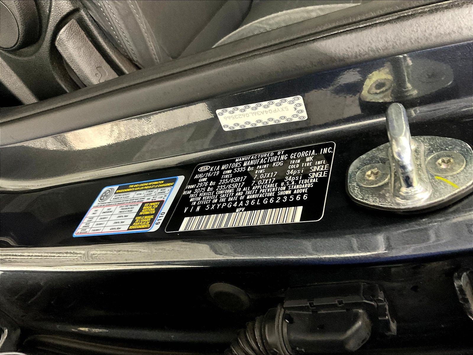 Used 2020 Kia Sorento LX FWD image 19