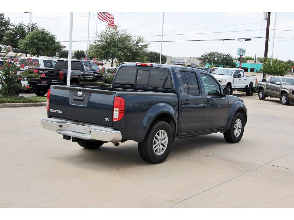Used 2018 Nissan Frontier SV RWD image 7