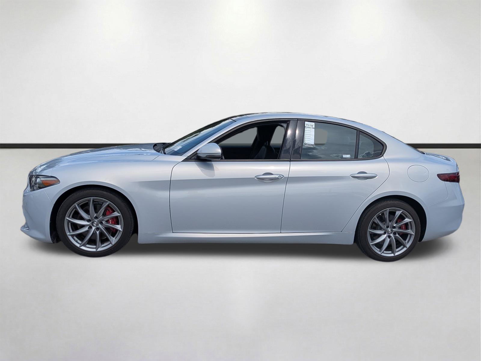 Used 2023 Alfa Romeo Giulia Sprint RWD image 7