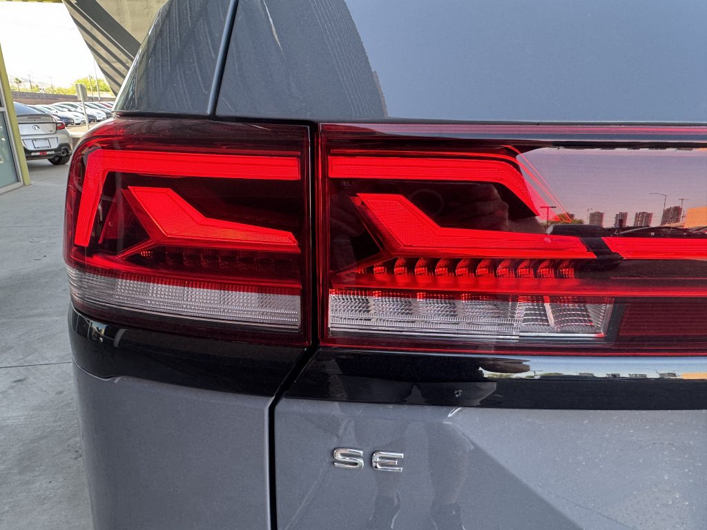 Used 2024 Volkswagen Atlas Peak Edition SE AWD/4WD image 14