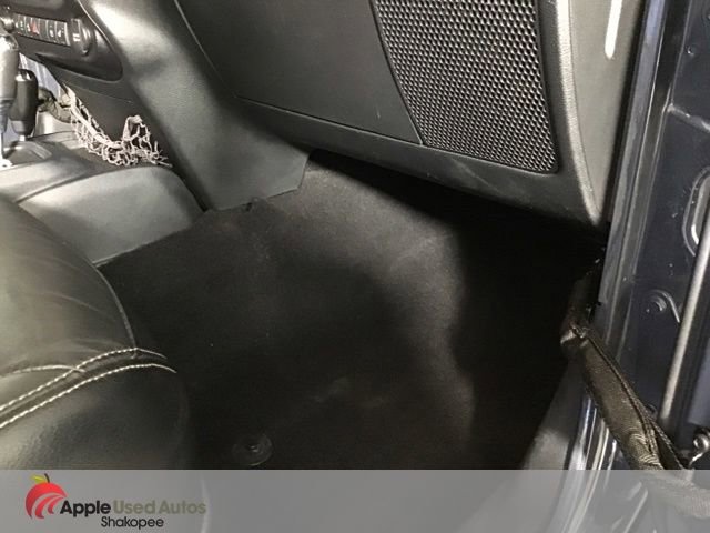 Used 2016 Jeep Wrangler Unlimited Sahara w/ Connectivity Group image 21