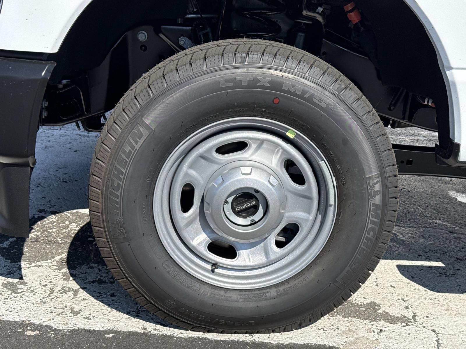New 2026 Ford F250 XL AWD/4WD image 9