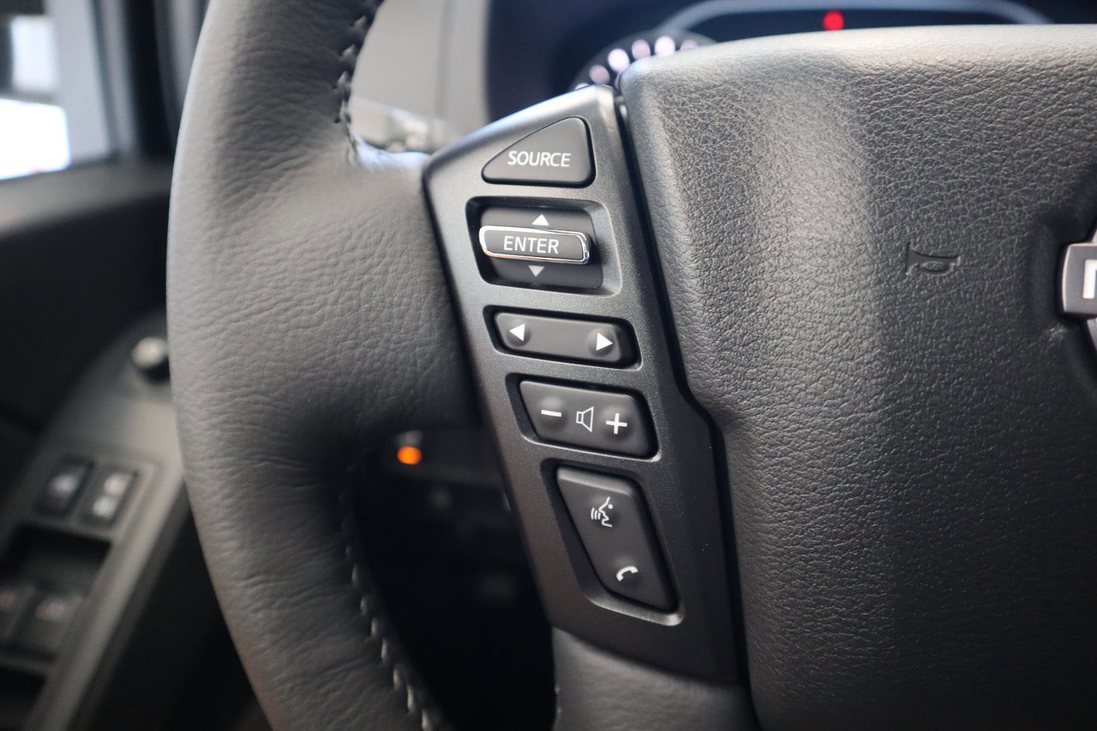 New 2026 Nissan Frontier 4x4 Crew Cab image 25