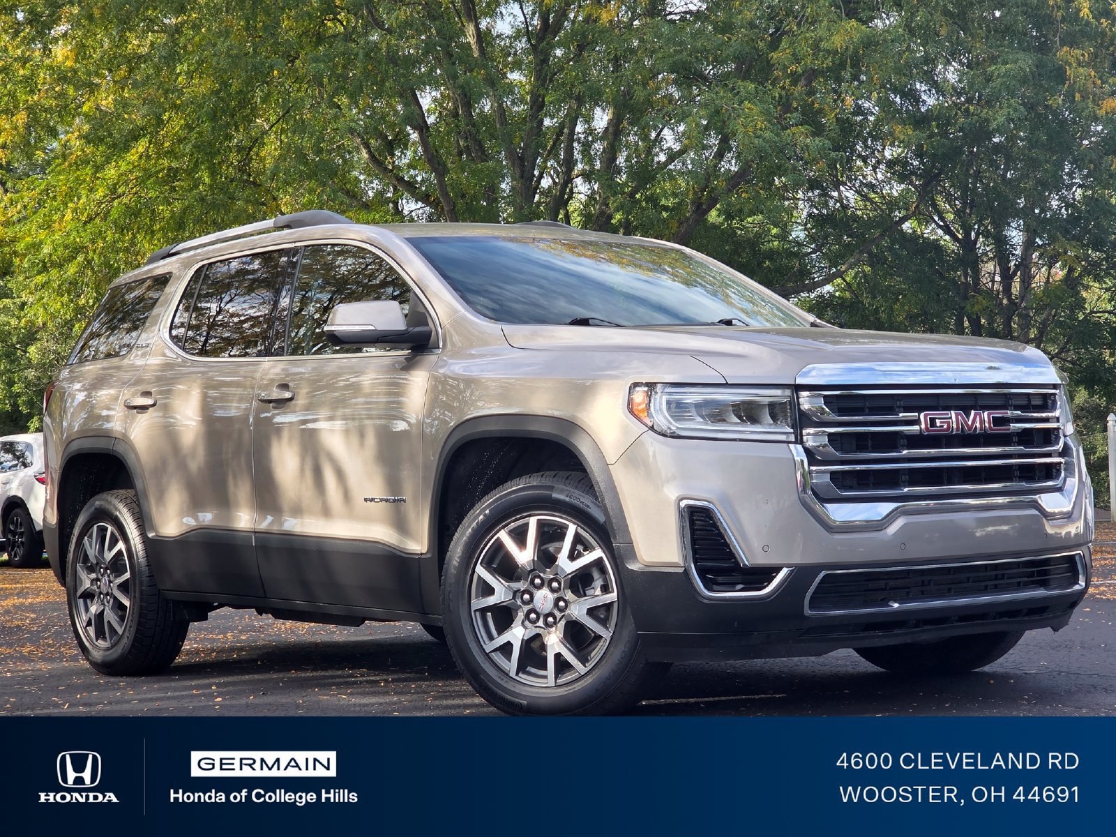 Used 2022 GMC Acadia SLE w/ Driver Convenience Package