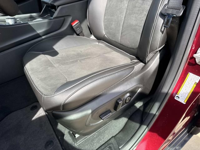 New 2026 Jeep Grand Cherokee Altitude RWD image 18