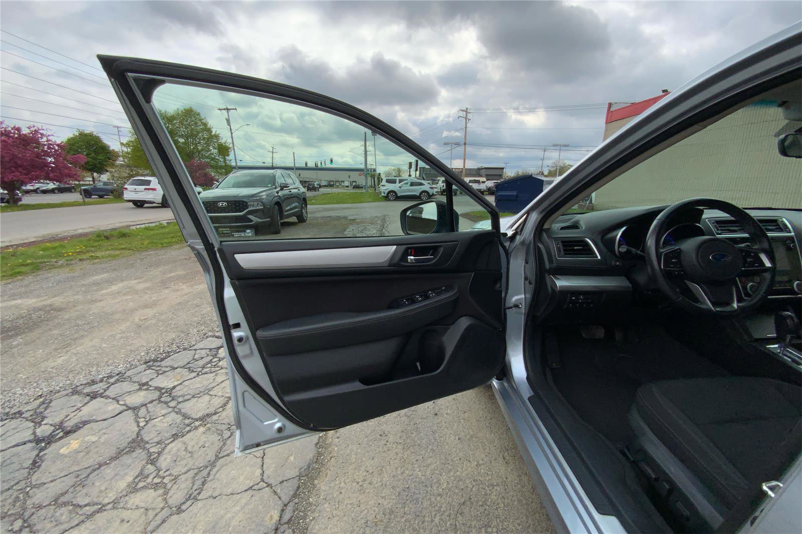 Used 2018 Subaru Legacy 2.5i Premium w/ Eyesight & BSD & Rcta & HBA AWD/4WD image 19