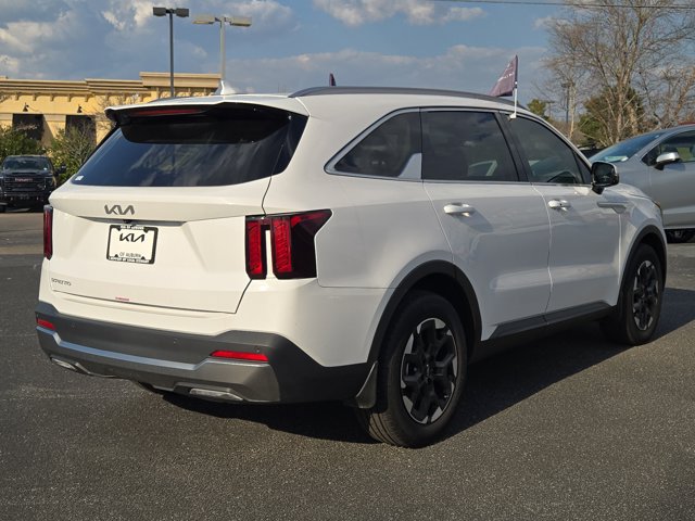Used 2025 Kia Sorento S w/ Panoramic Sunroof Package FWD image 11