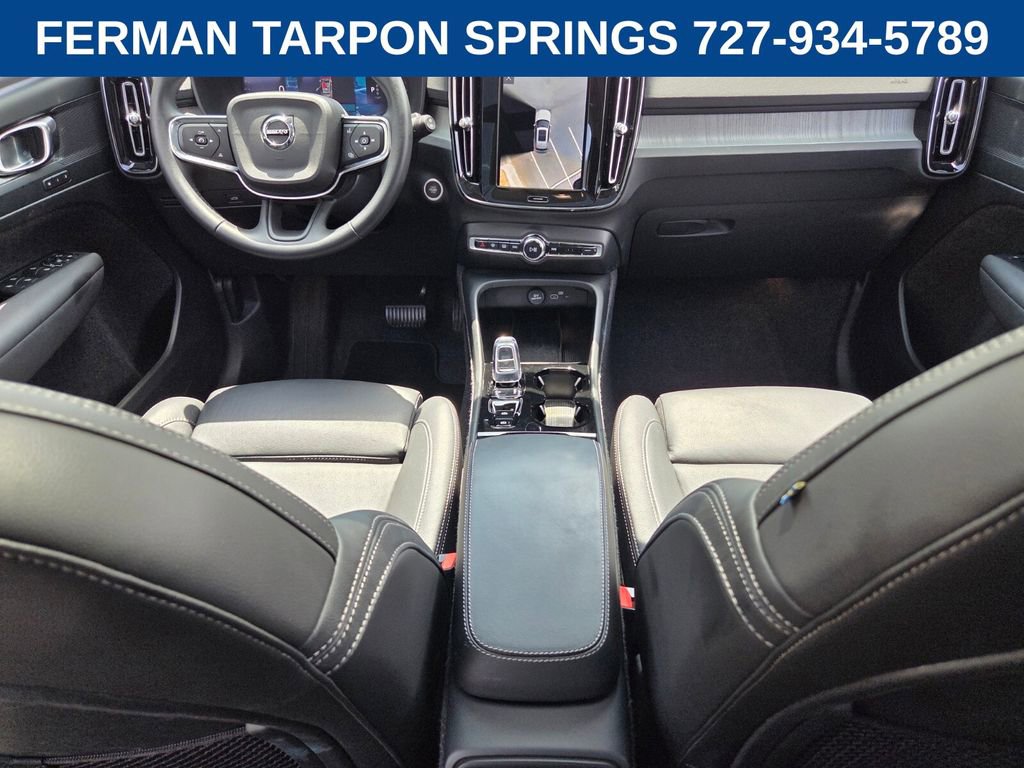 Certified 2026 Volvo XC40 B5 Plus AWD/4WD image 15