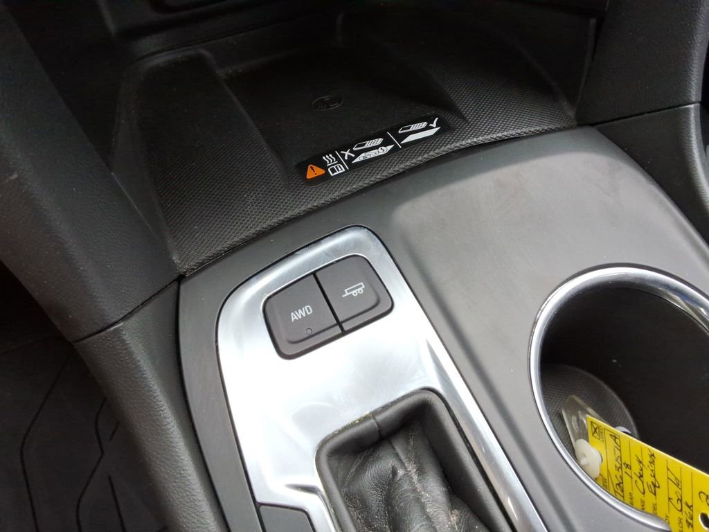 Used 2018 Chevrolet Equinox Premier AWD/4WD image 35