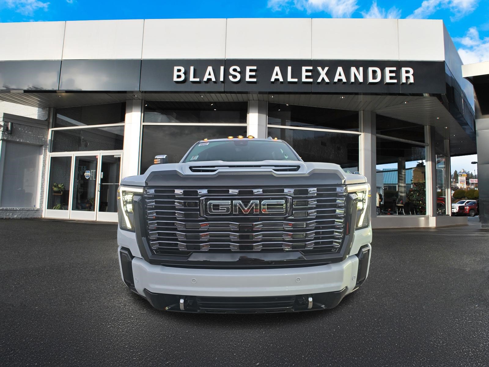 New 2026 GMC Sierra 3500 Denali Ultimate AWD/4WD image 8