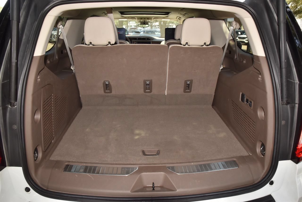 Used 2024 GMC Yukon XL Denali w/ Advanced Technology Package AWD/4WD image 42