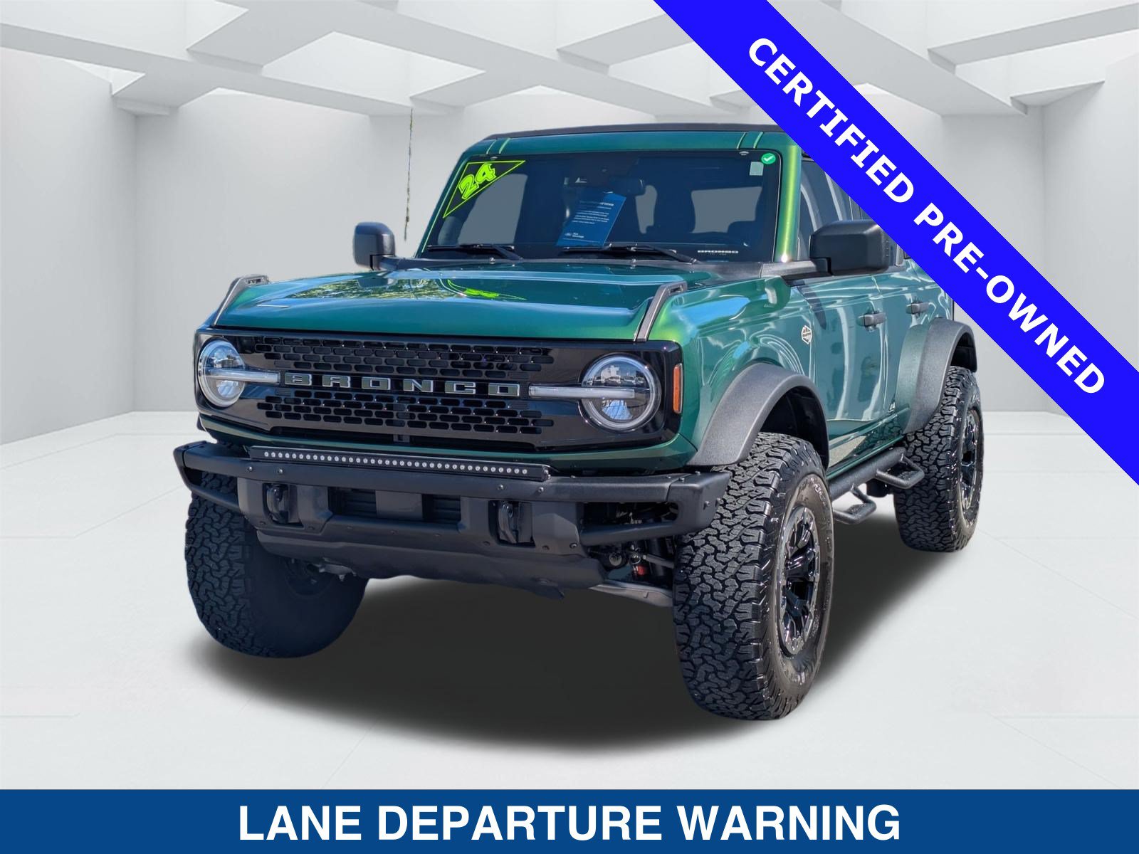 Certified 2024 Ford Bronco Wildtrak AWD/4WD image 8