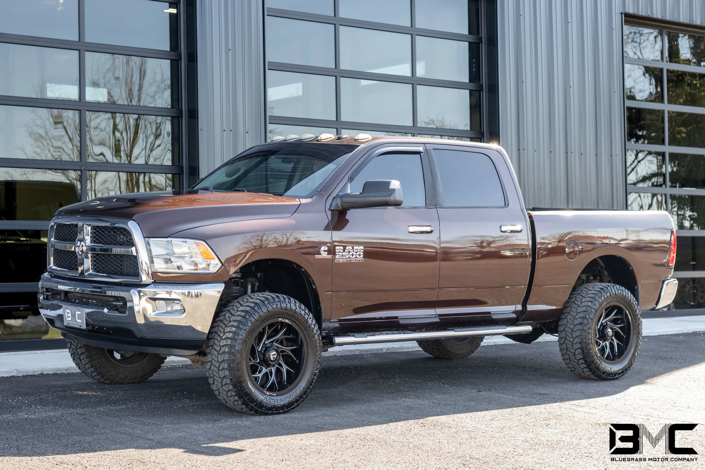 Used 2014 RAM 2500 SLT AWD/4WD image 2